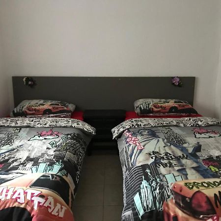 托罗斯广场民宿 阿利坎特 外观 照片
